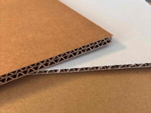 varios cartones ondulados